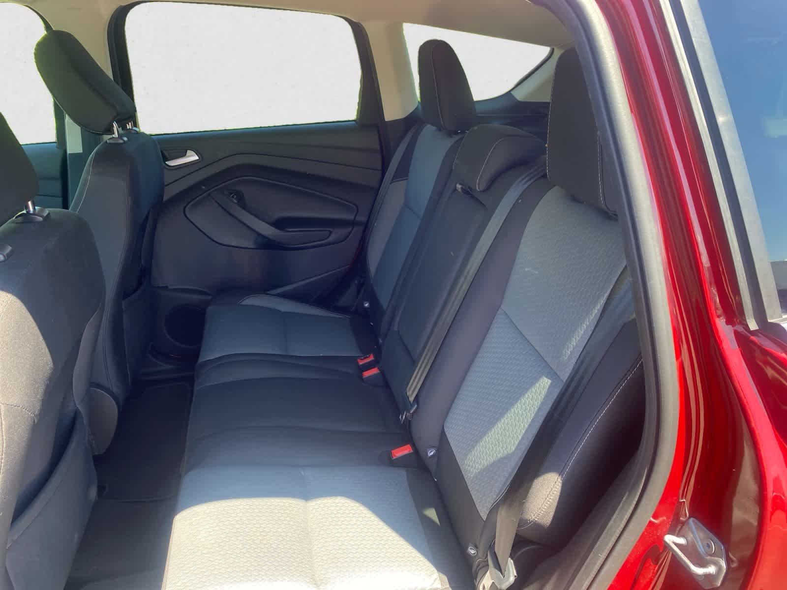 Used 2019 Ruby Red Metallic Tinted Clearcoat Ford SE image 20