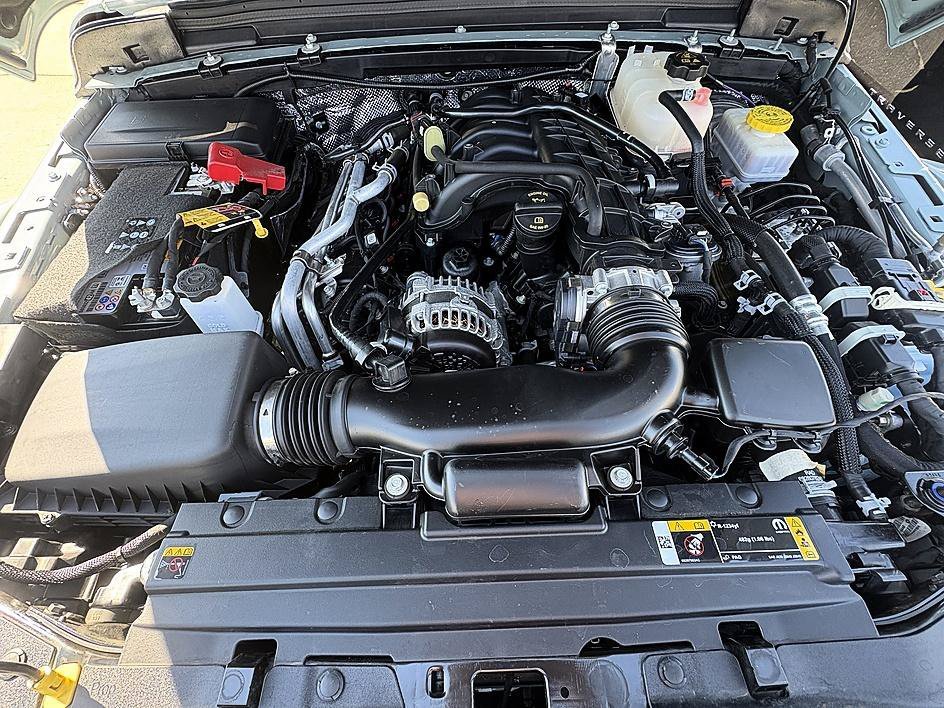 Used 2024 Earl Clearcoat Jeep Rubicon X image 25