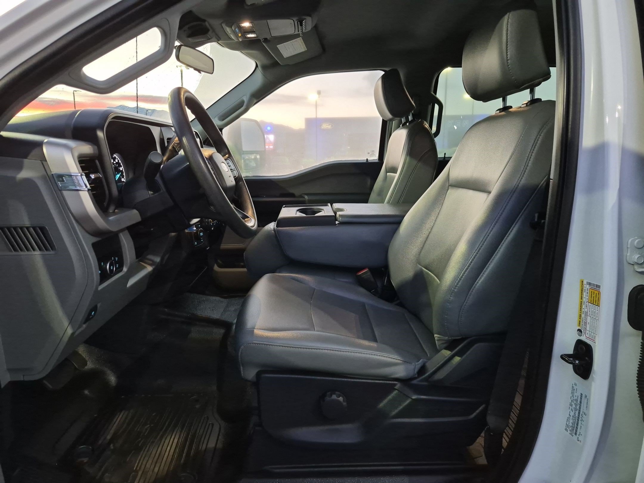 Used 2024 Oxford White Ford XL image 15