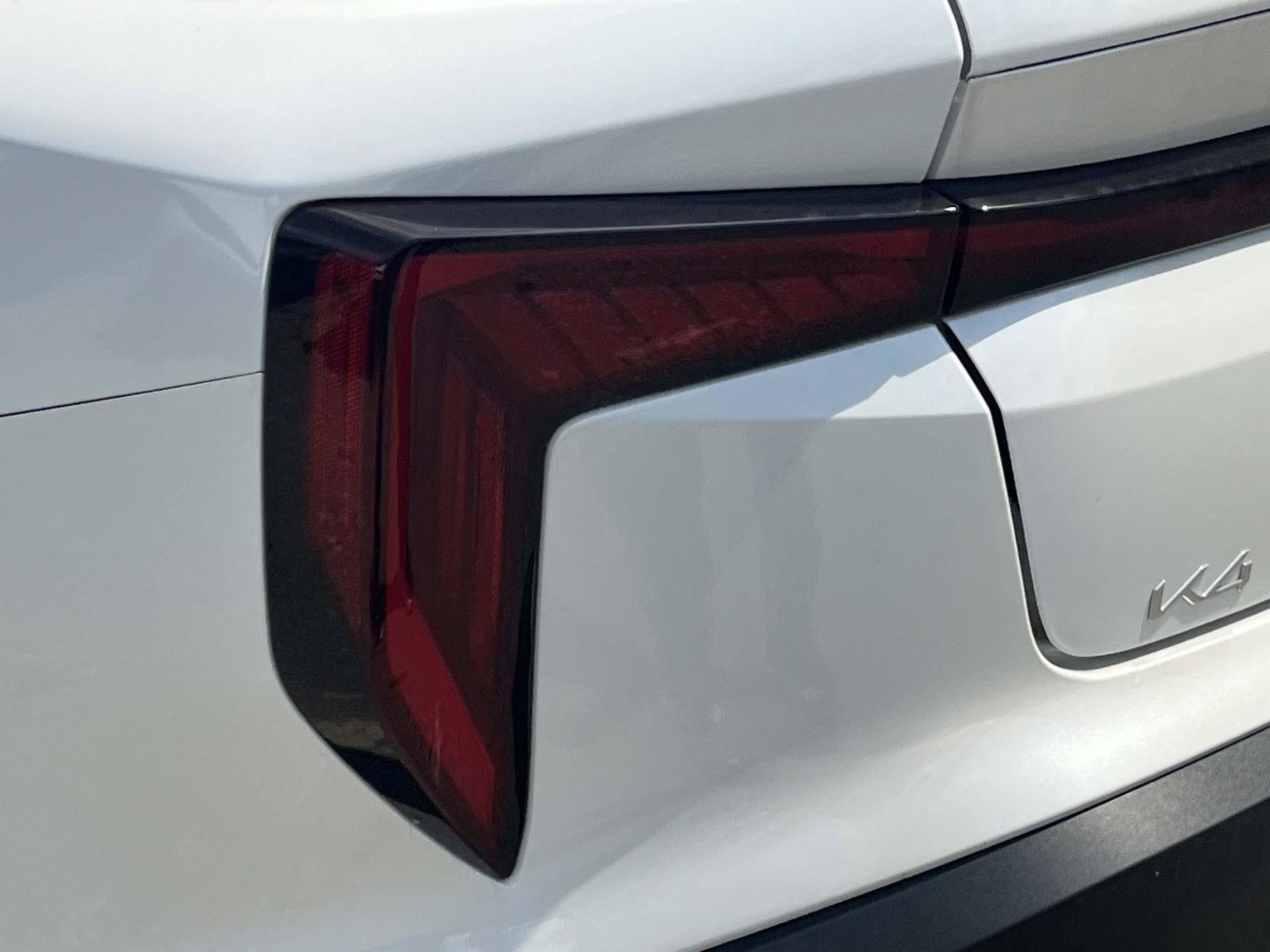 New 2026 Snow White Pearl Kia EX image 33