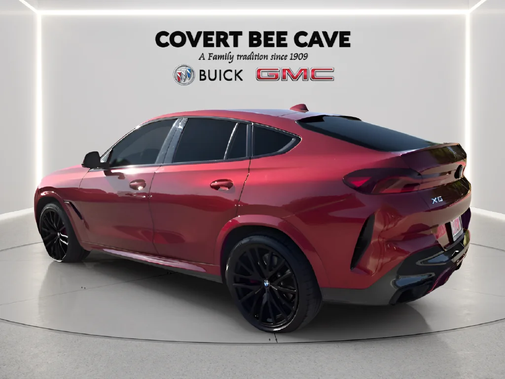 Used 2021 Red BMW xDrive40i image 8