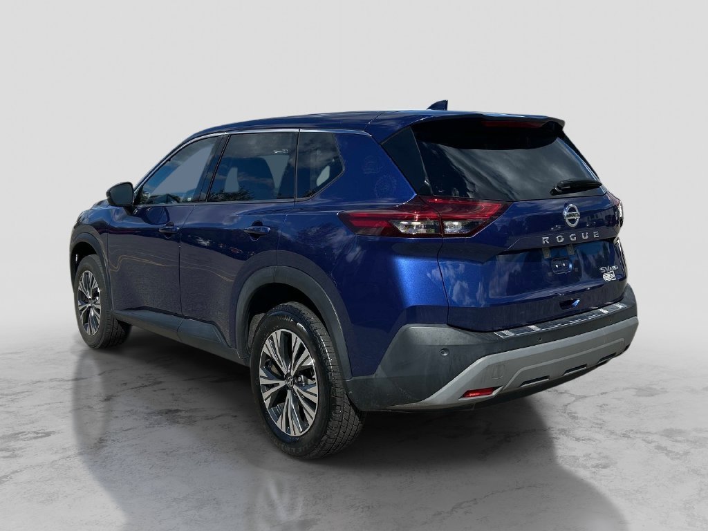 Used 2021 Blue Nissan SV image 3