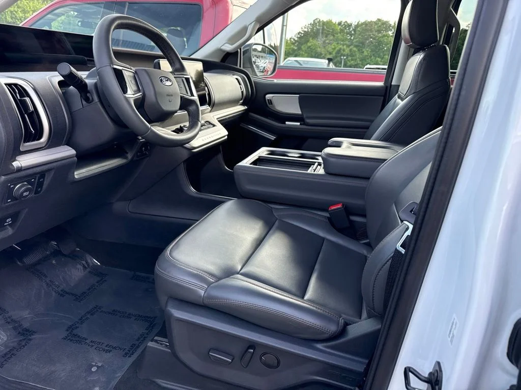 Used 2025 White Ford Active image 3