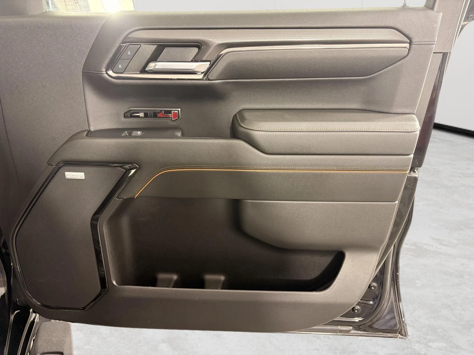 Used 2024 Onyx Black GMC AT4 image 26