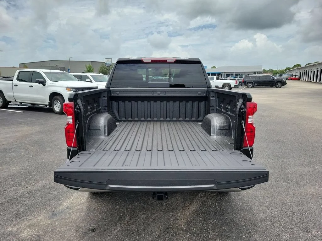 New 2026 Black Chevrolet LT image 17