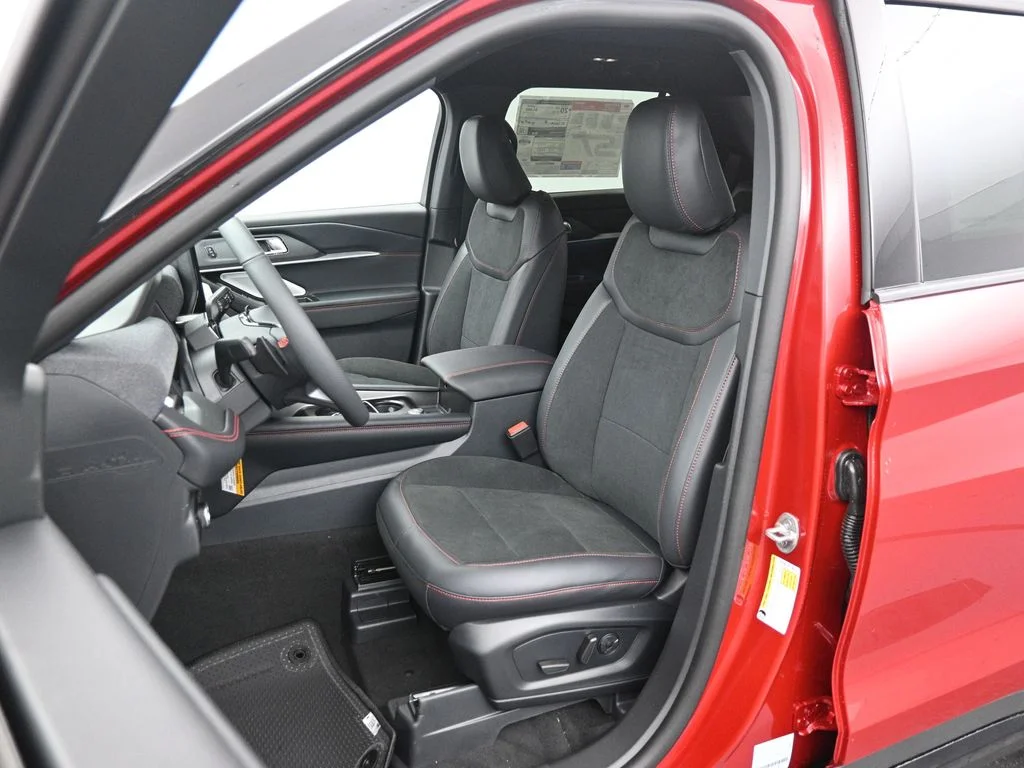 New 2026 Rapid Red Metallic Tinted Clearcoat Ford ST image 10