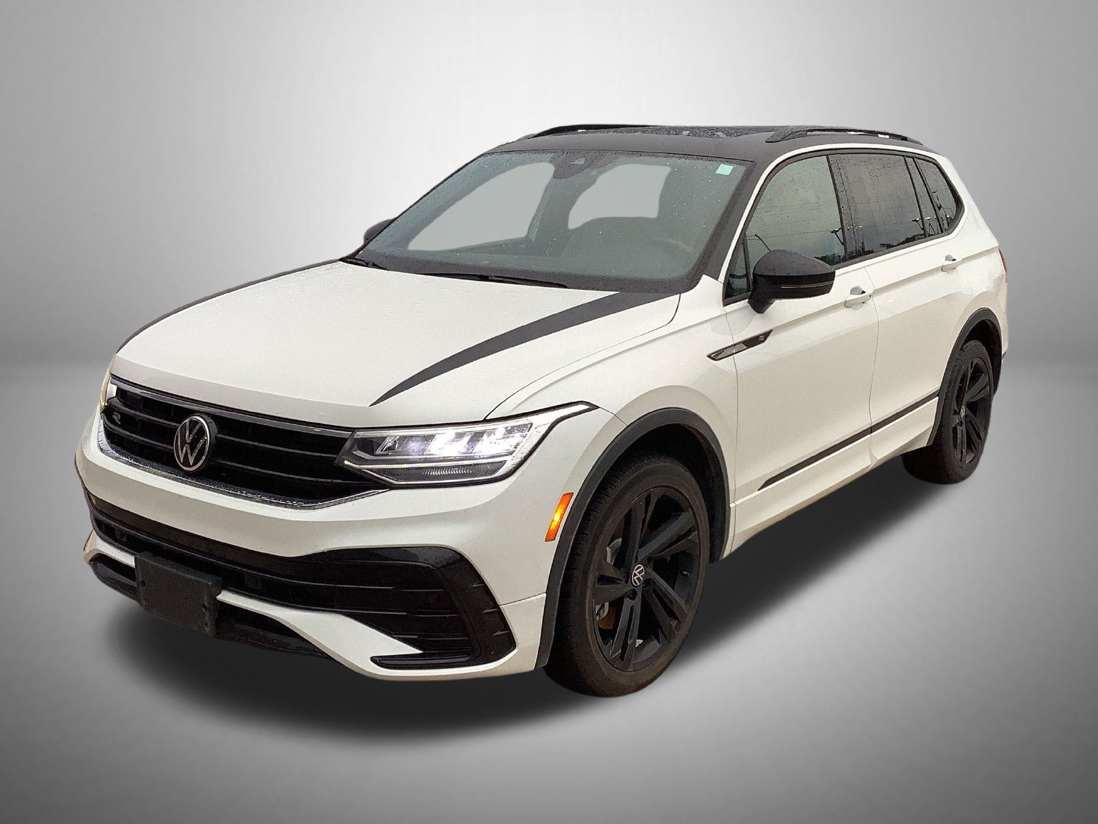 2023 Volkswagen Tiguan SE R-LINE BLACK