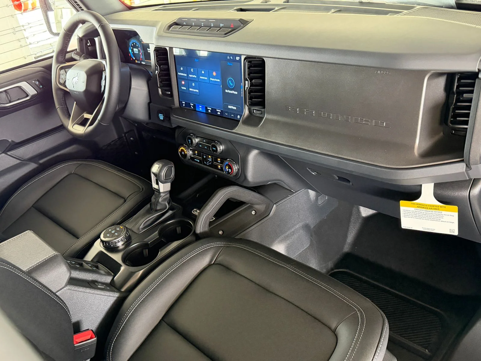 New 2026 Avalanche Gray Ford Badlands image 9