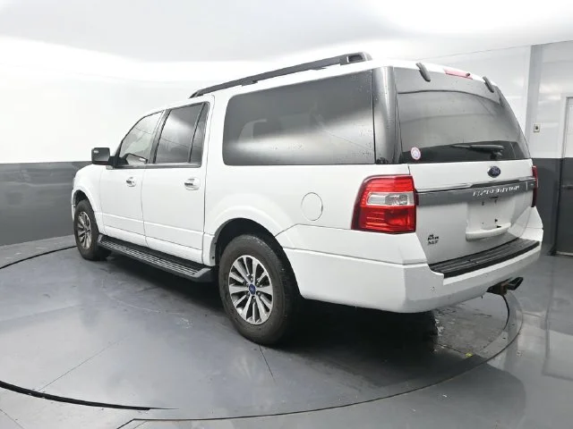 Used 2017 White Ford XLT image 6