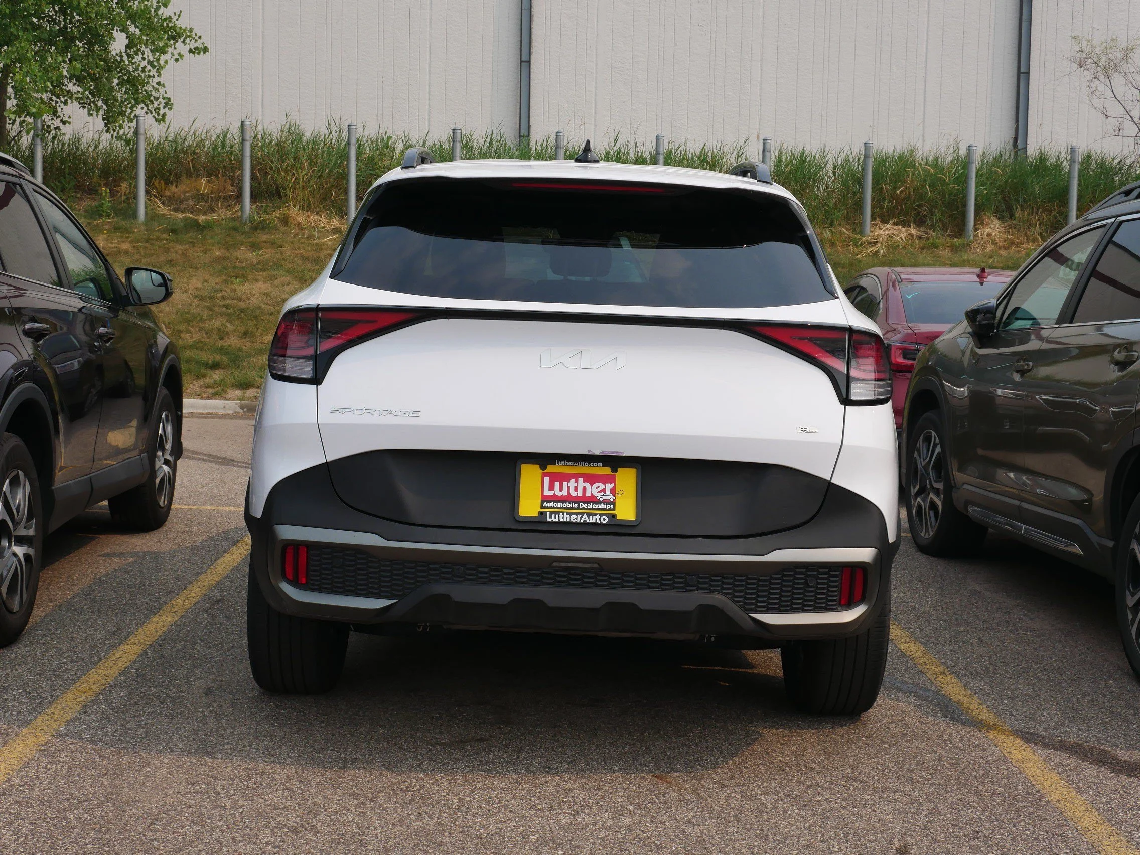 Used 2024 Glacial White Pearl Kia X-Line image 4