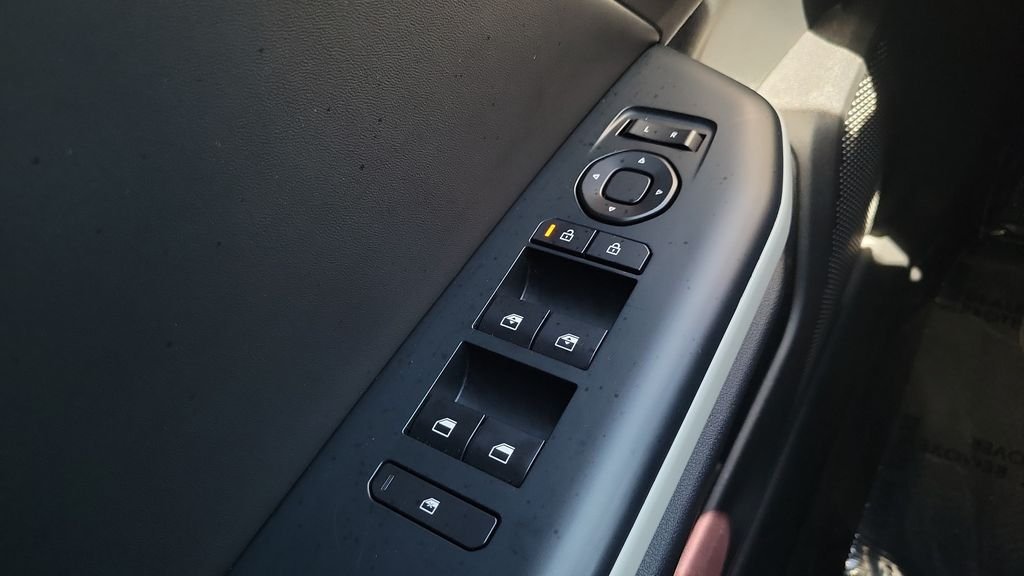 Certified Used 2025 Gray Kia GT-Line image 18