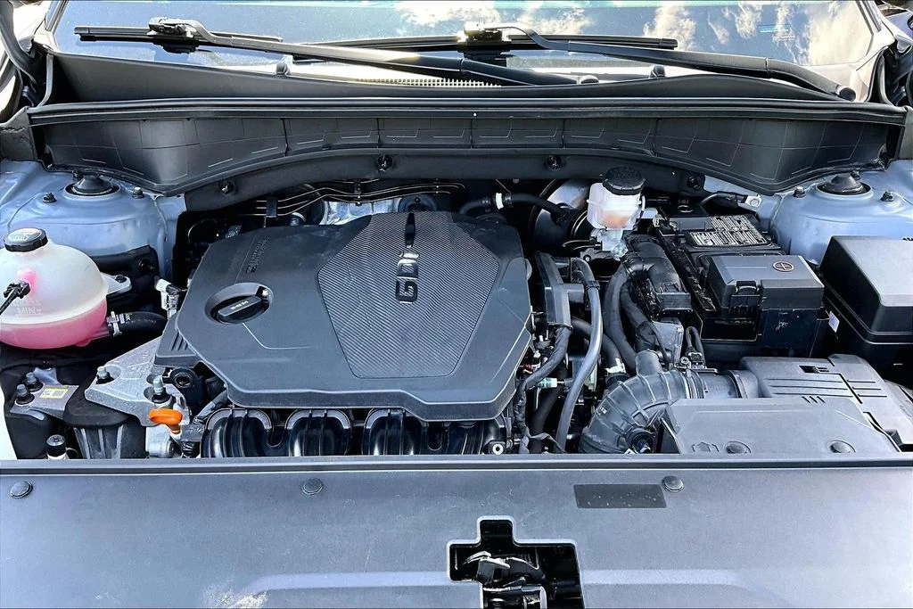 Certified Used 2022 Silver Kia S image 30