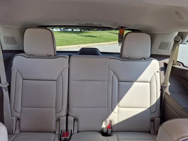 Used 2023 White GMC Denali image 37