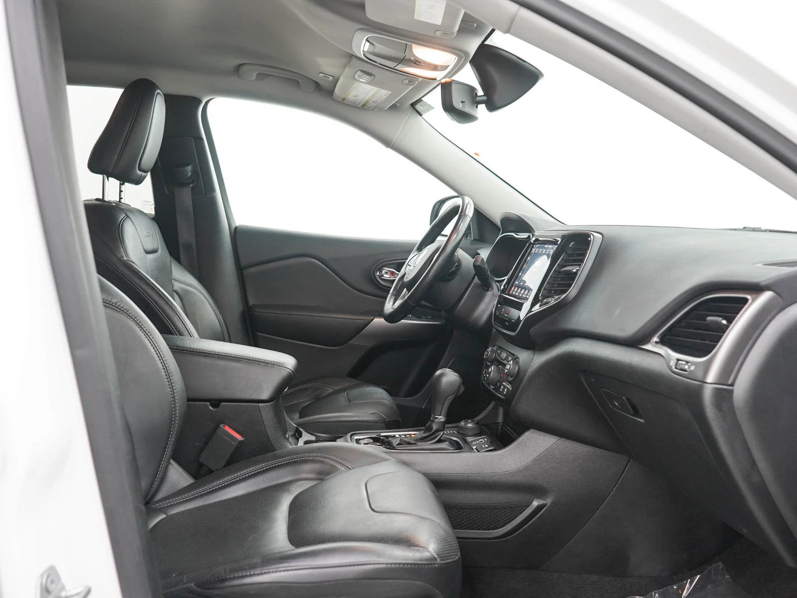 Used 2019 Bright White Clearcoat Jeep Limited image 12