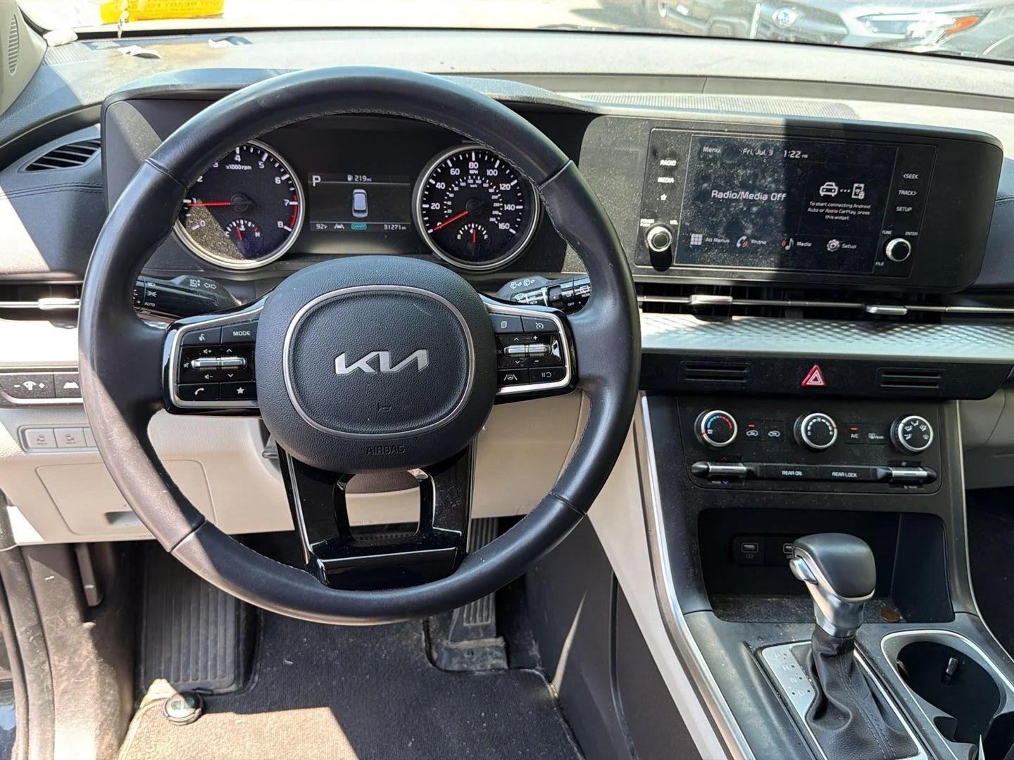 Used 2024 Panthera Metal Kia LX image 2