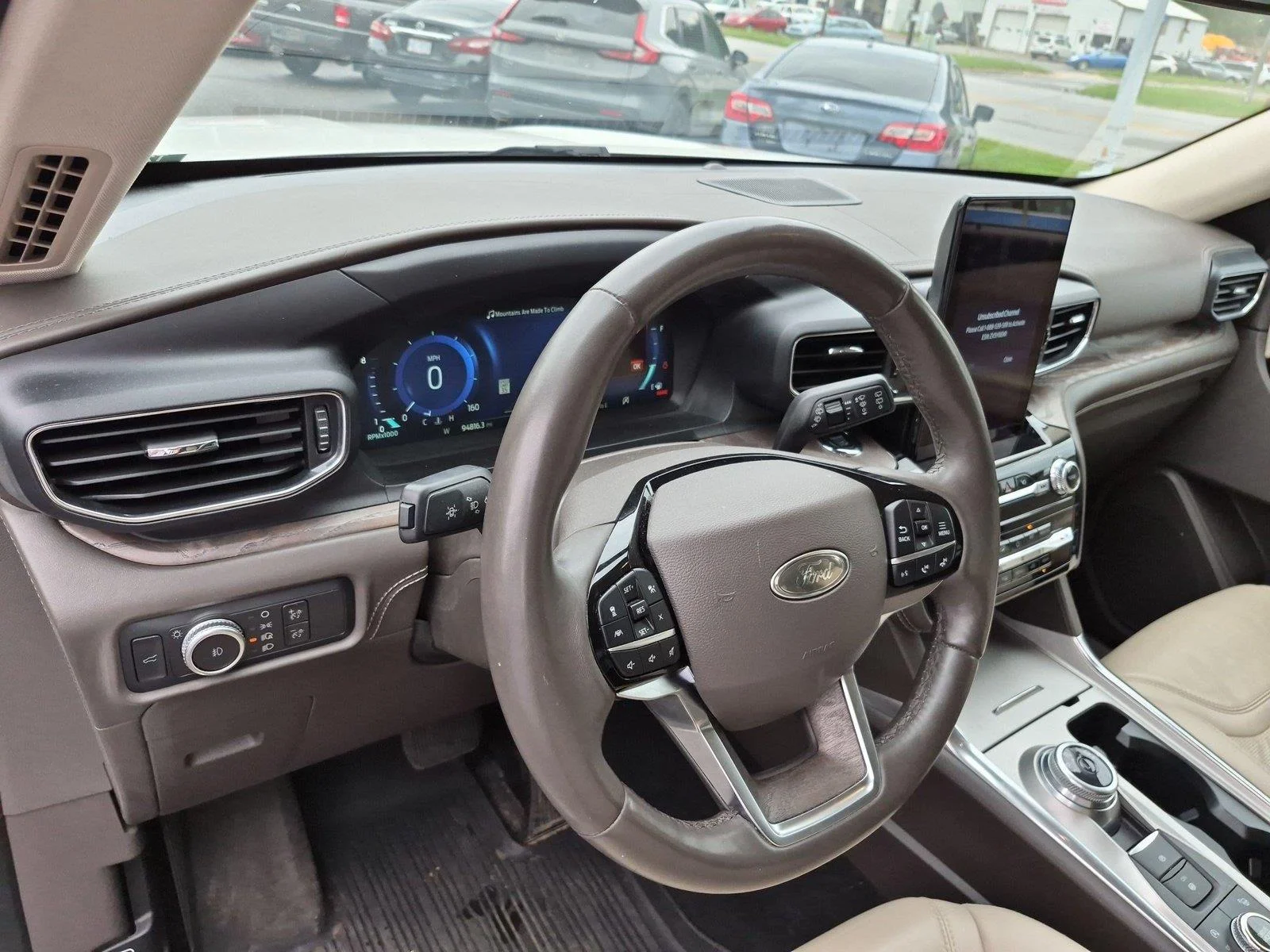 Used 2022 Star White Metallic Tri-Coat Ford Platinum image 19