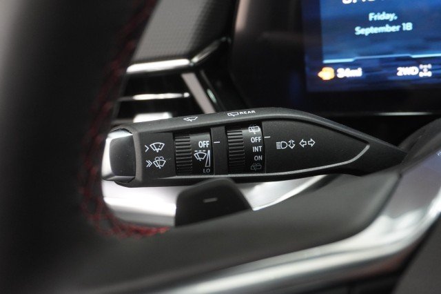 2026 Chevrolet Suburban RST - Photo 34