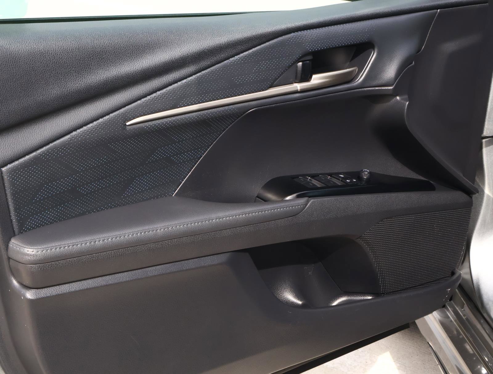 Used 2025 Heavy Metal Toyota XSE image 13