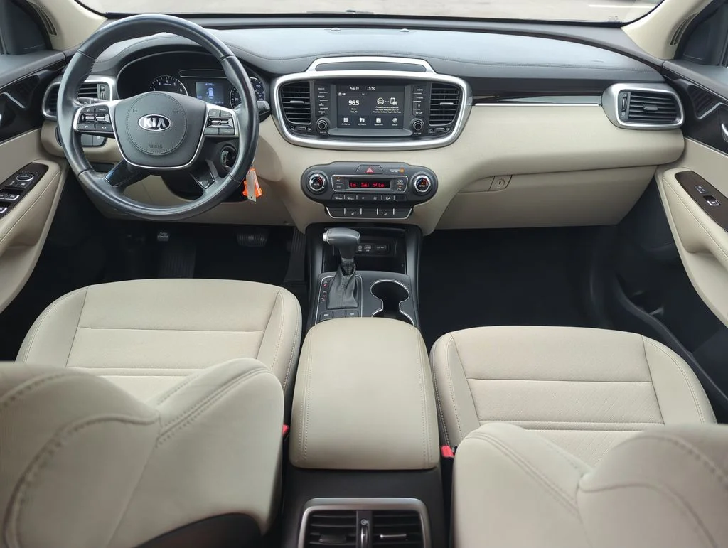 Used 2020 Black Kia LX image 15