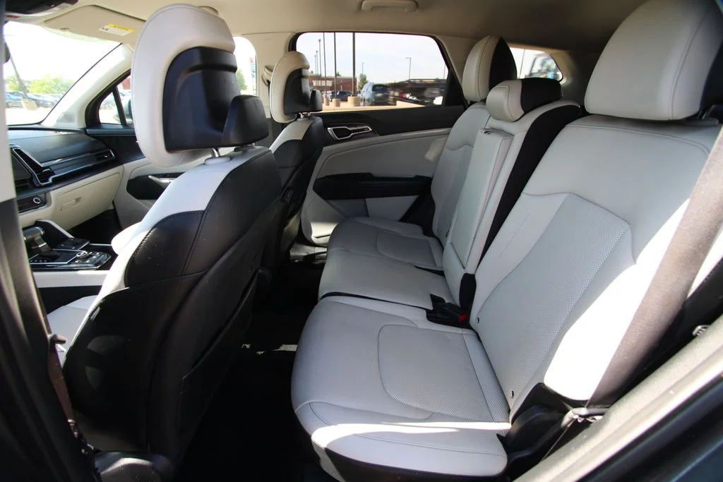 Used 2023 Gray Kia EX image 7