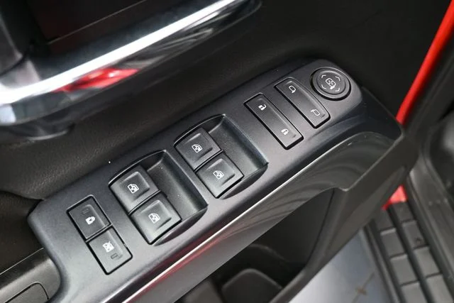Used 2016 Red Chevrolet LT image 14