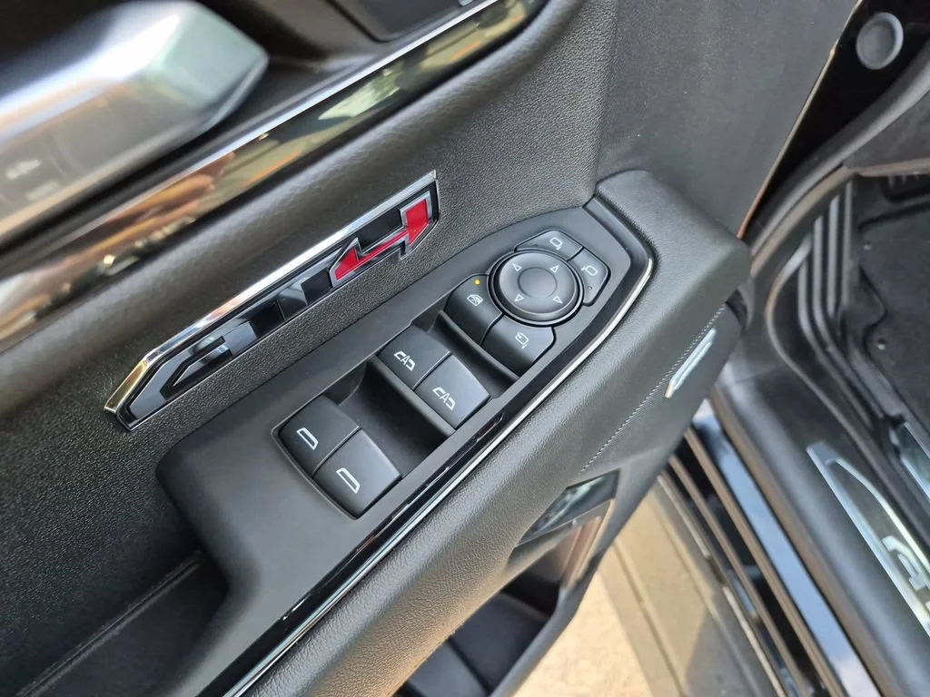 Used 2024 Onyx Black GMC AT4 image 22