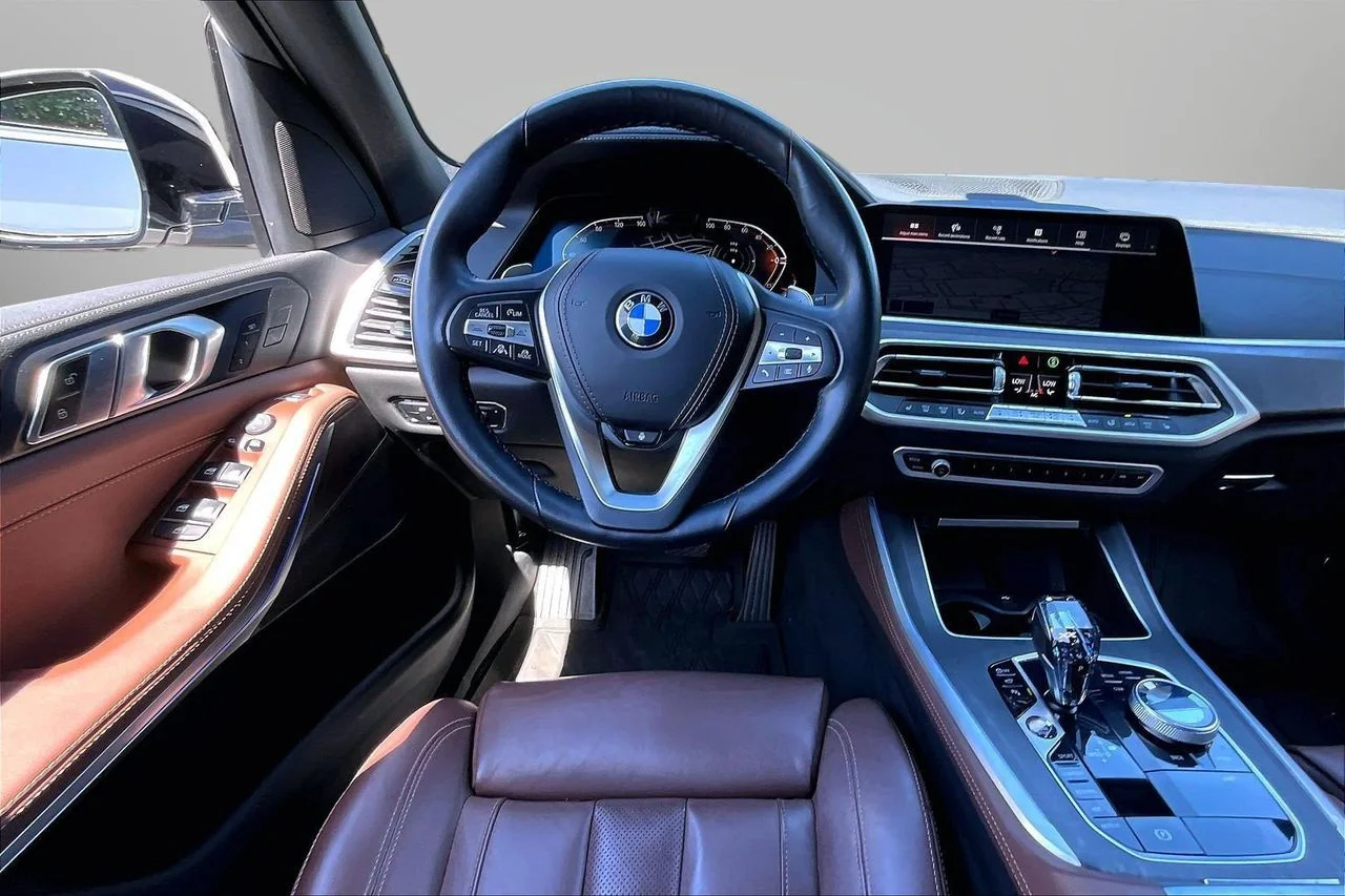 Certified Used 2022 White BMW xDrive40i image 10