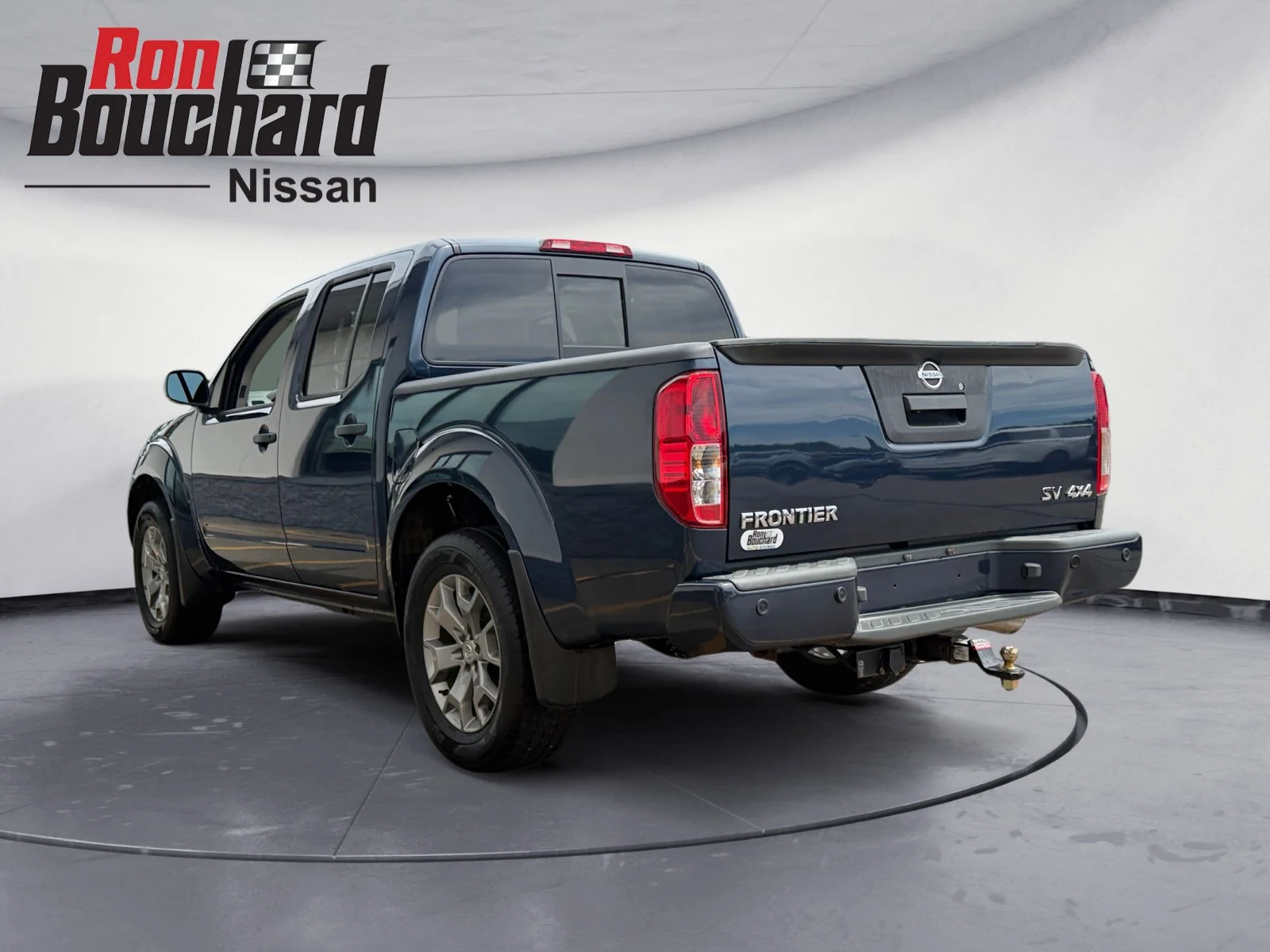 Used 2020 Arctic Blue Metallic Nissan SV image 4