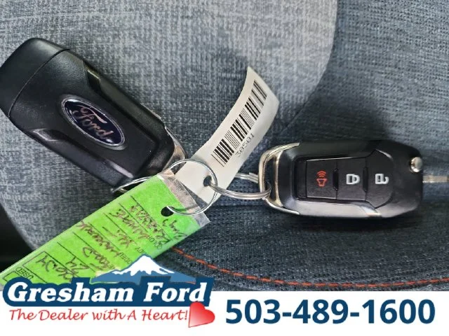 Used 2024 Oxford White Ford XLT image 33