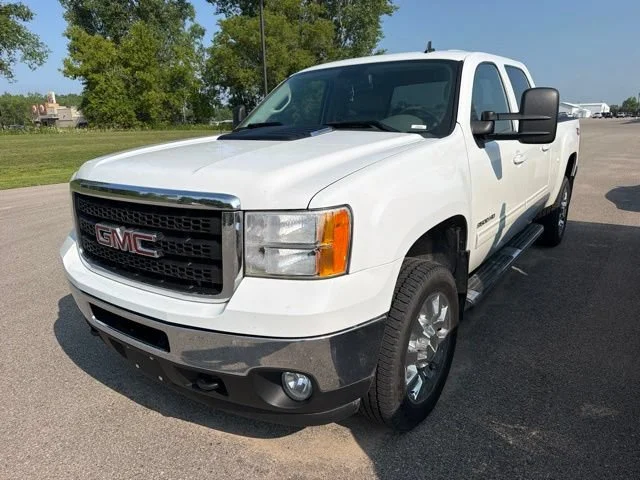 Used 2011 SUMMIT WHITE GMC SLT image 2
