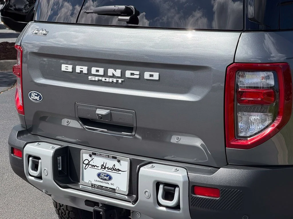 Used 2026 Gray Ford Badlands image 18