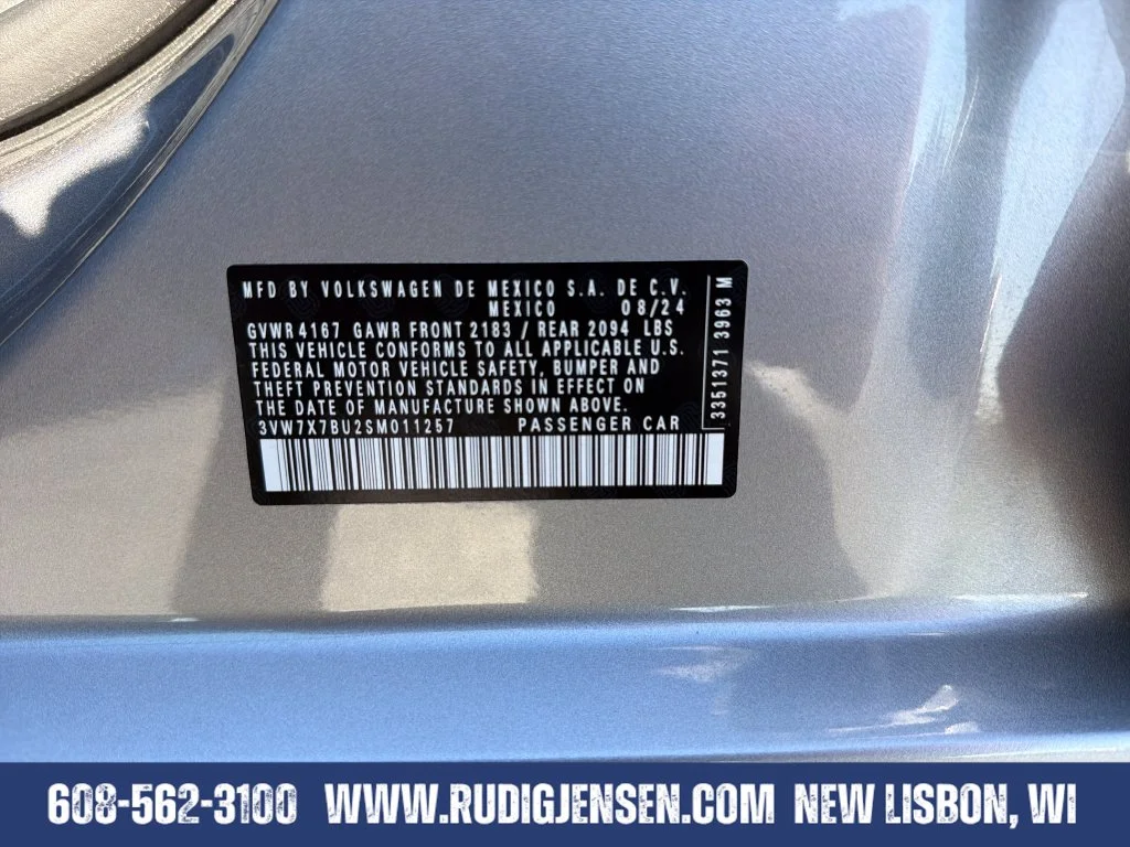 Used 2025 Gray Volkswagen 1.5T SE image 30