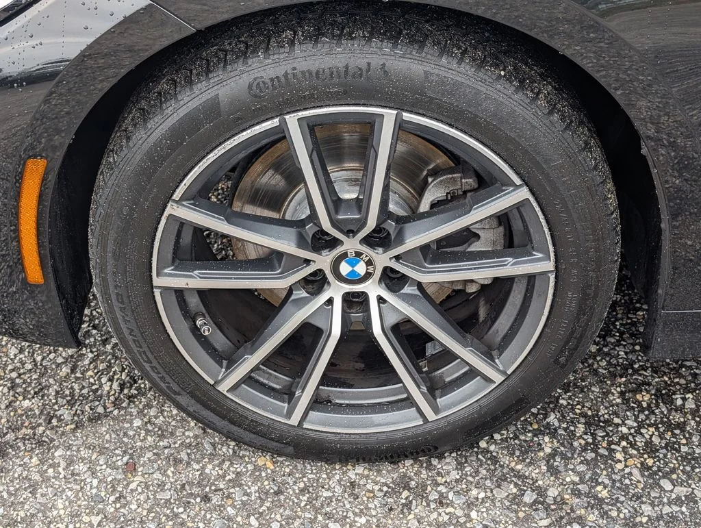 Used 2020 Black BMW 330i xDrive image 9