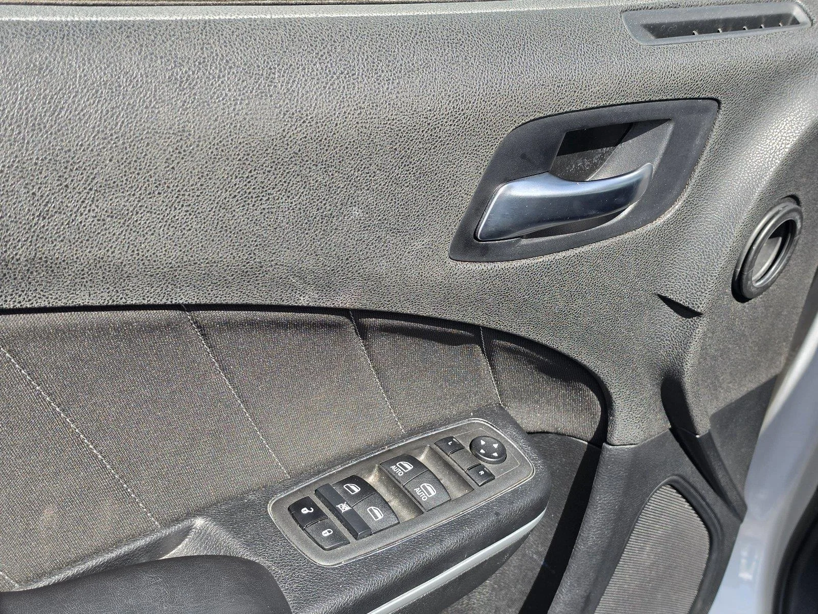 Used 2022 Triple Nickel Clearcoat Dodge SXT image 18
