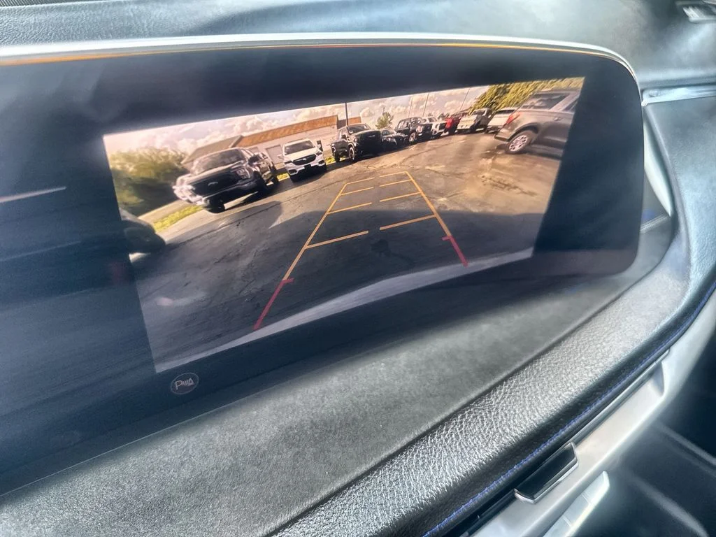 Used 2025 Silver Cadillac Sport image 17