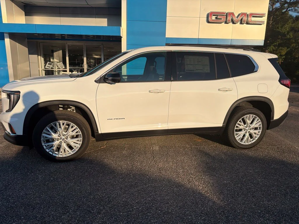 New 2027 Summit White GMC Elevation image 2
