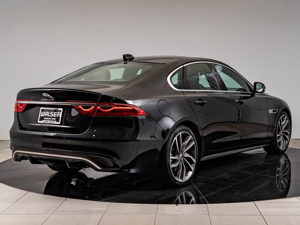 2024 Jaguar XF R-Dynamic SE - Photo 10