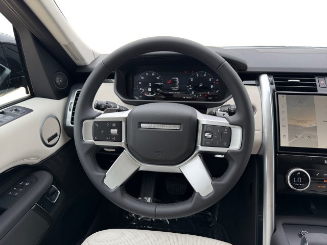 New 2026 Eiger Grey Land Rover S image 13