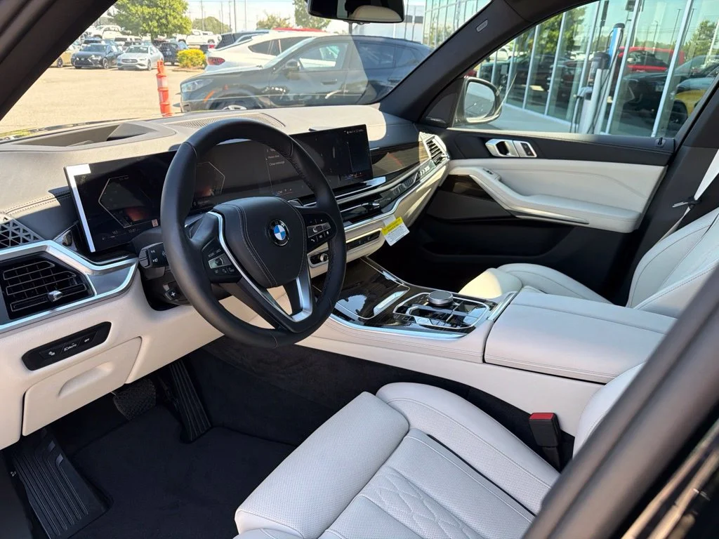 New 2026 Black BMW xDrive40i image 16