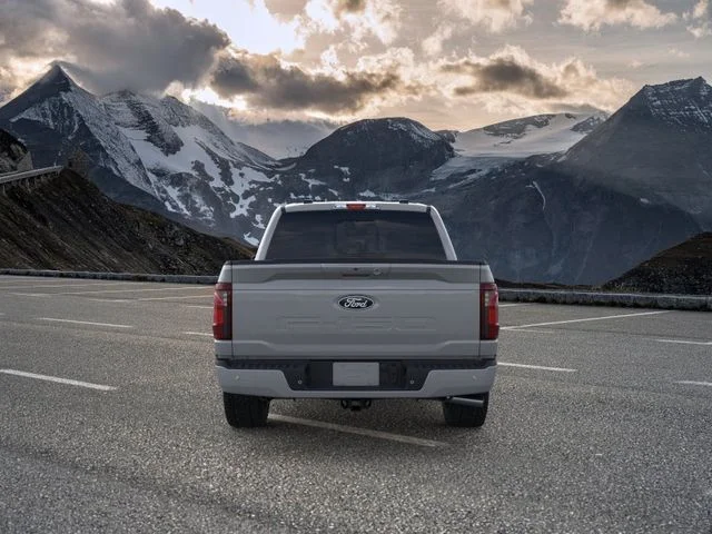New 2026 Avalanche Ford XLT image 5