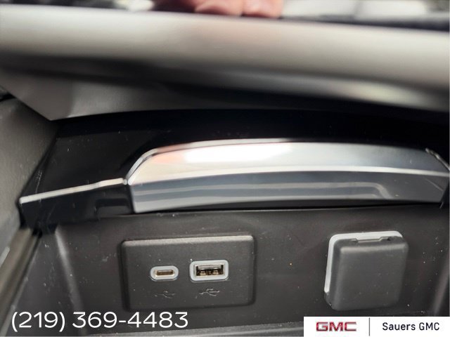 2023 Buick Envision Essence - Photo 11