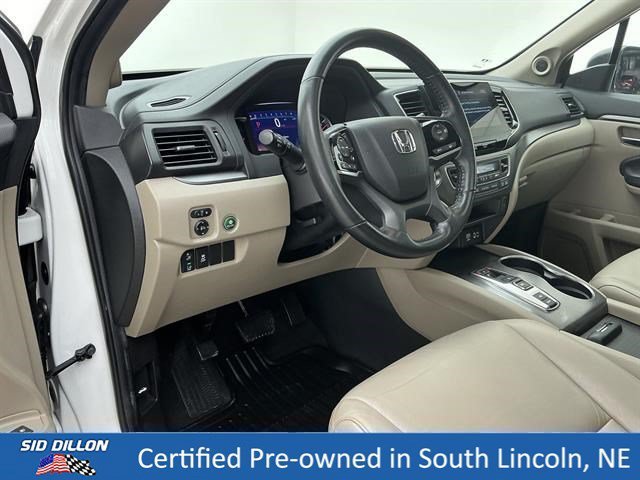Used 2021 White Honda EX-L image 16