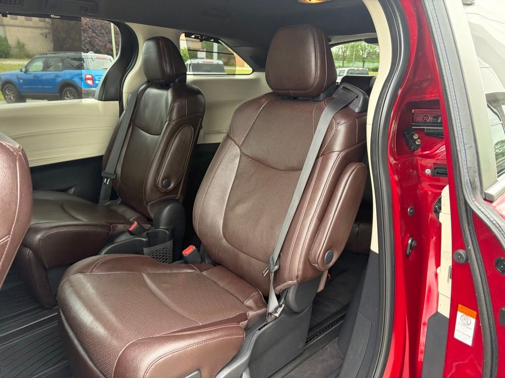 Used 2022 Ruby Flare Pearl Toyota Platinum image 15