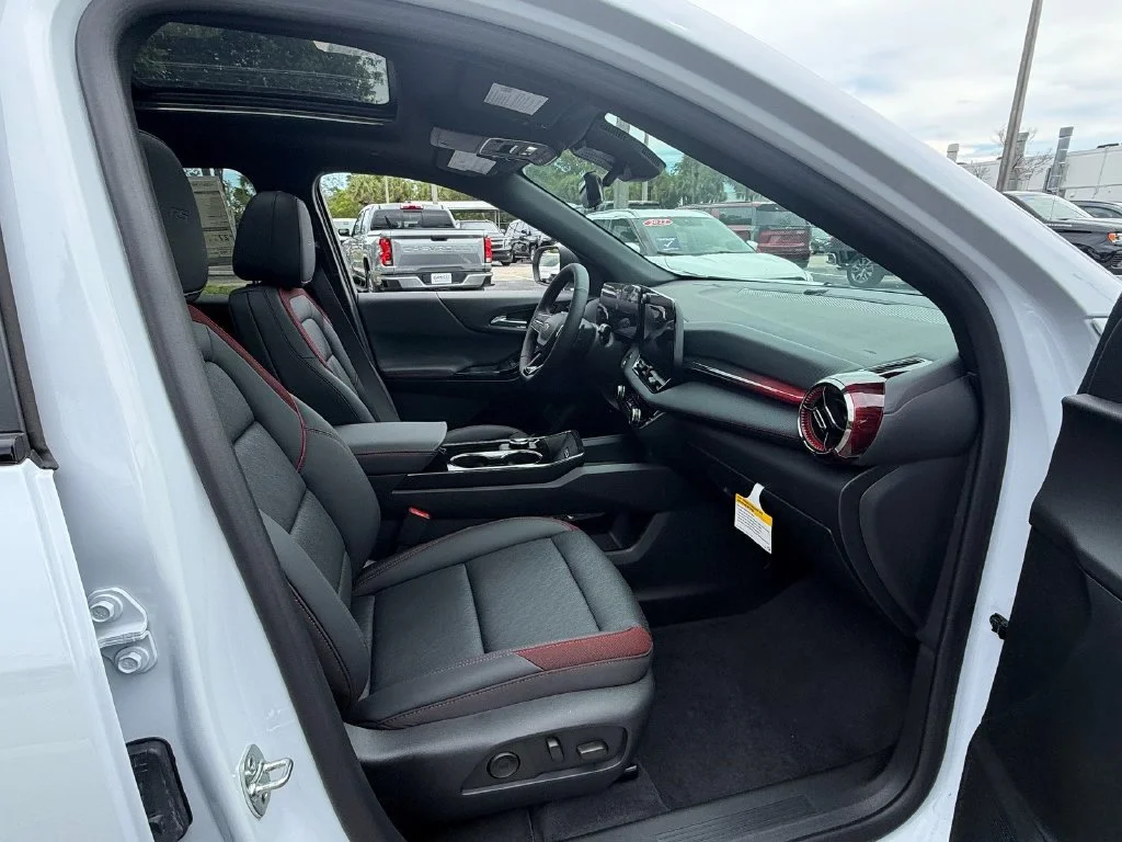 New 2027 Polar White Tricoat Chevrolet RS image 15