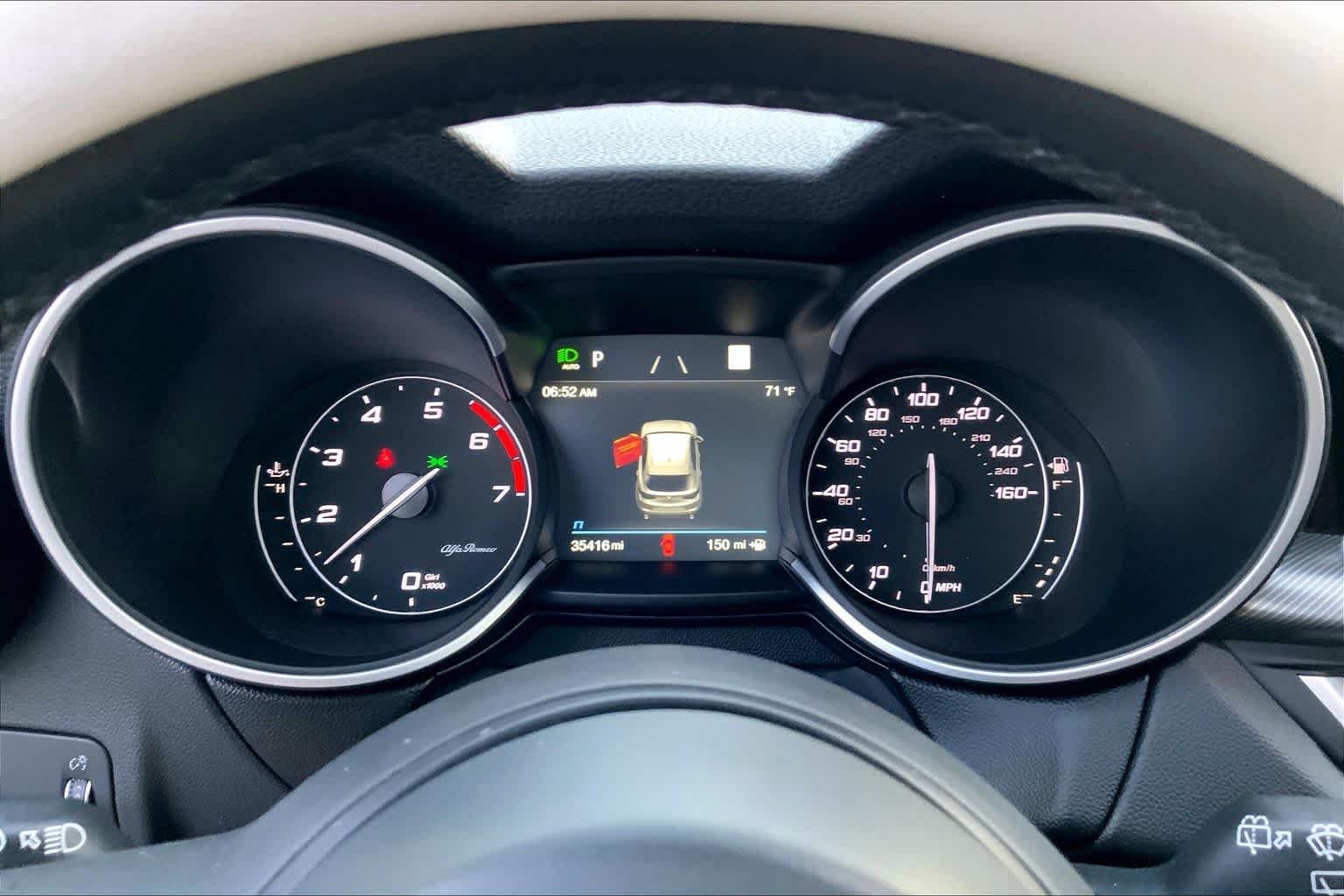 Used 2023 Alfa White Alfa Romeo Veloce image 25