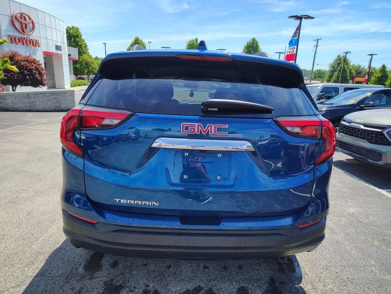 Used 2020 Blue GMC SLE image 5
