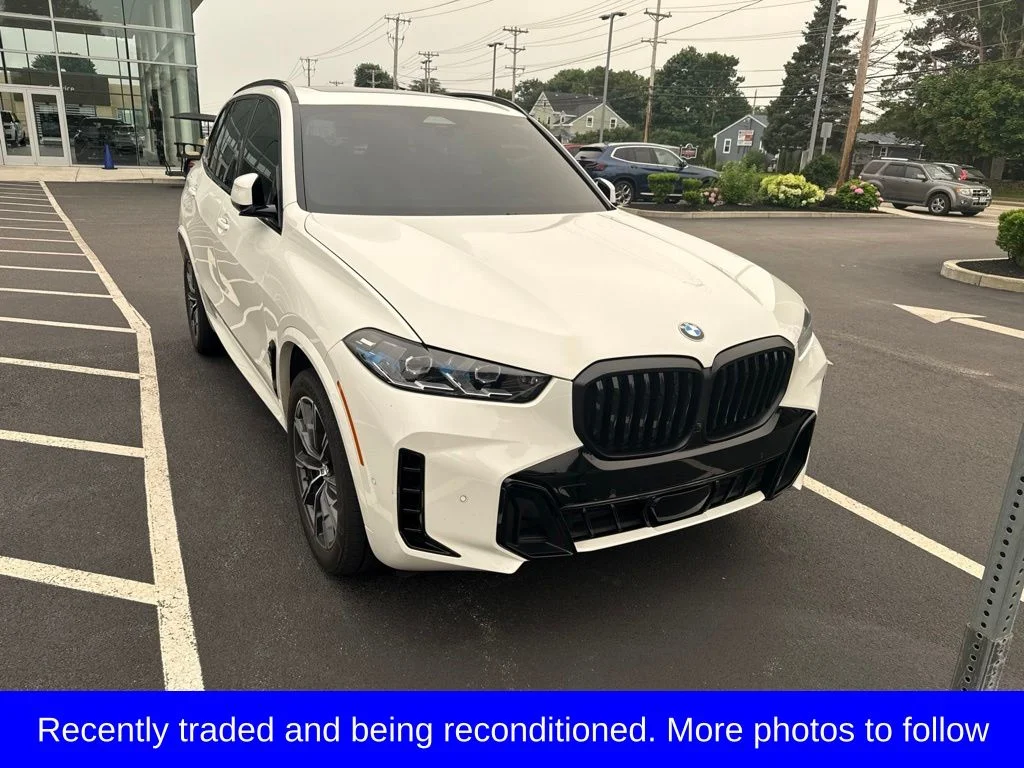 Certified Used 2025 White BMW xDrive40i image 1