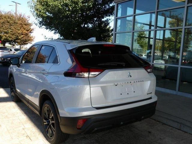 2026 Mitsubishi Eclipse Cross LE - Photo 5