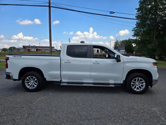 Used 2024 White Chevrolet LT image 9