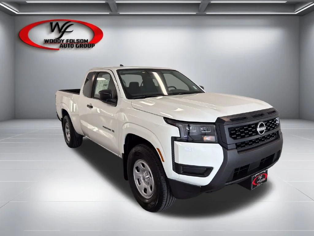 New 2027 Glacier White Nissan King Cab® S image 3